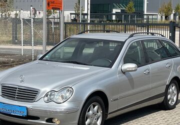 Mercedes-Benz C 220 243.280 km 2.999 &euro; Bottrop 46238