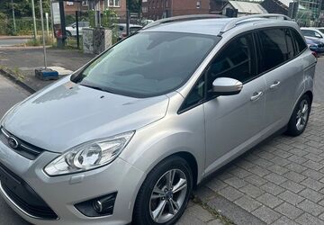 Ford Grand C-Max 179.000 km 5.590 &euro; Duisburg 47226