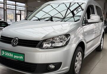 VW Caddy 121.735 km 9.890 &euro; Bottrop 46236