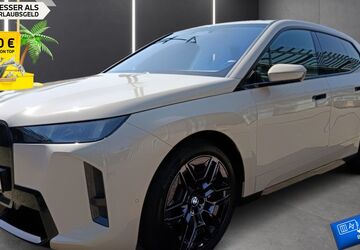 BMW iX 27.567 km 67.389 &euro; Bottrop 46236