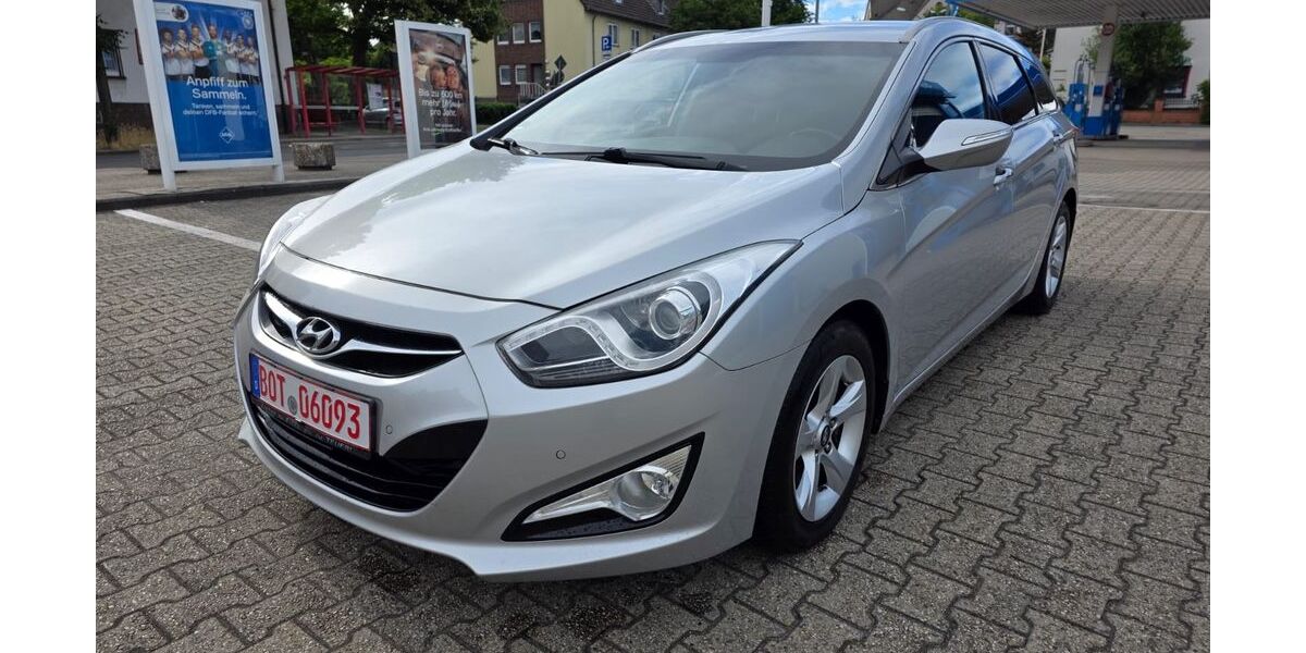 Hyundai i40 138.209 km 8.900 &euro; Bottrop 46238