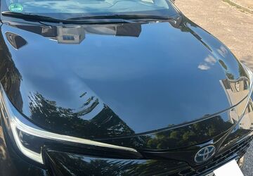Toyota Corolla 171.000 km 18.200 &euro; Duisburg 47051