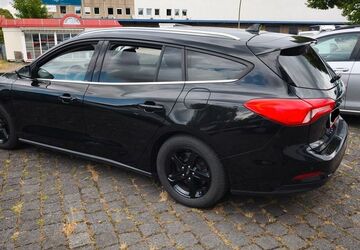 Ford Focus 136.017 km 8.900 &euro; Bottrop 46242