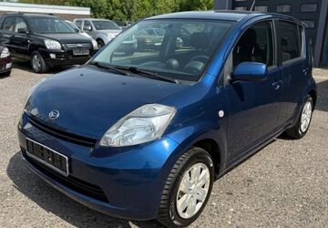 Daihatsu Sirion 187.000 km 2.499 &euro; Kamp-Lintfort 47475