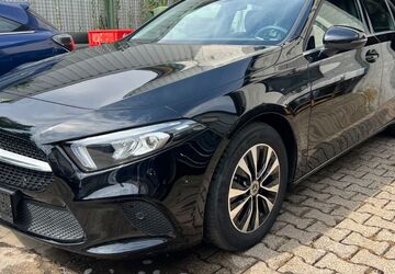 Mercedes-Benz A 180 120.000 km 17.250 &euro; Bochum 44793