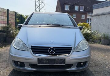 Mercedes-Benz A 180 240.008 km 2.000 &euro; Oberhausen 46149