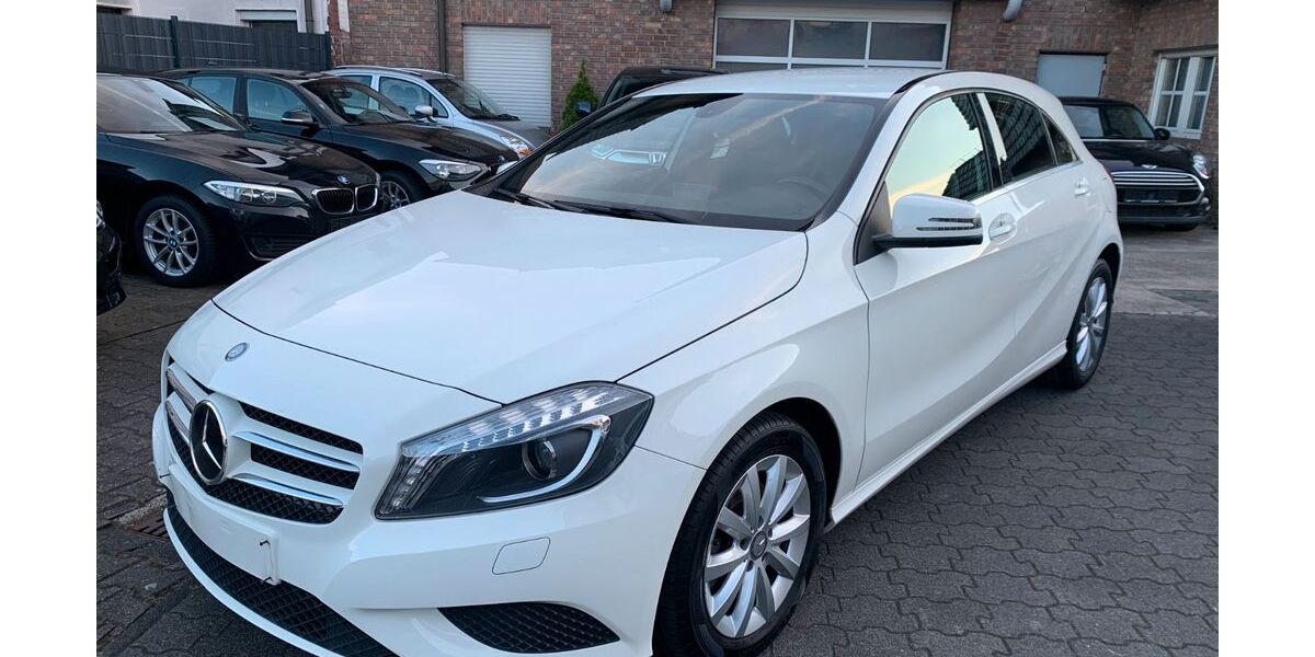 Mercedes-Benz A 180 153.000 km 9.400 &euro; Moers 47443