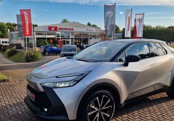 Toyota C-HR 5.310 km 29.899 &euro; Ratingen 40882