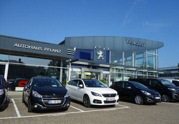 Peugeot 208 52.052 km 15.190 &euro; Bochum 44801