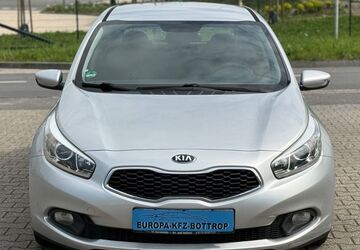 Kia ceed / Ceed 200.000 km 4.999 &euro; Bottrop 46238
