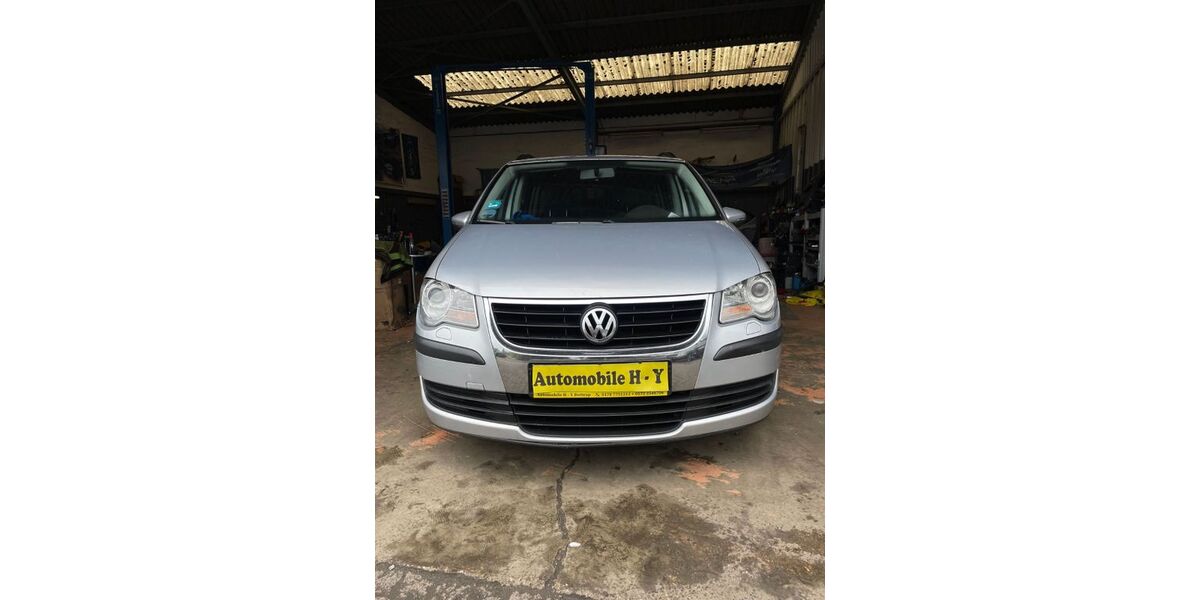 VW Touran 229.000 km 2.900 &euro; Bottrop 46238