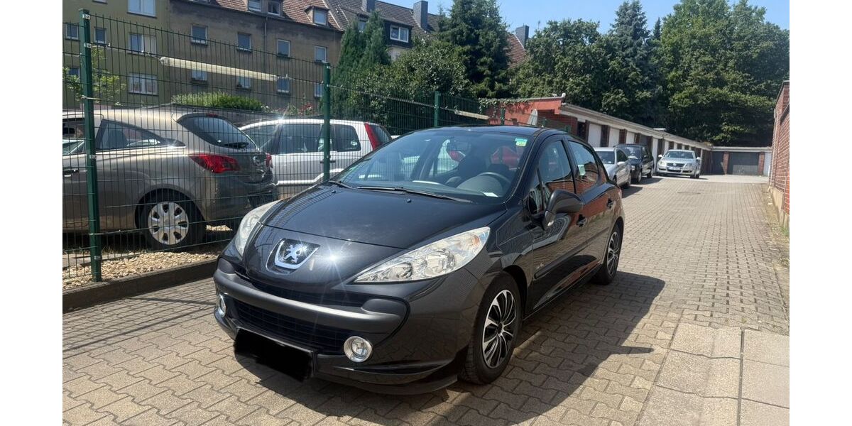 Peugeot 207 122.000 km 3.000 &euro; Essen 45143