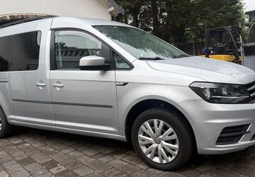 VW Caddy Maxi 141.221 km 12.990 &euro; Neukirchen-Vluyn 47506