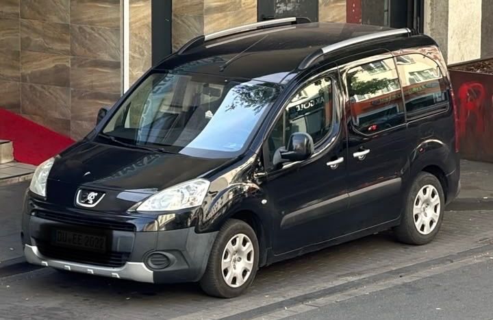Peugeot Partner Tepee 305.000 km 2.000 &euro; Neukirchen-Vluyn 47506