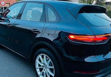 Porsche Cayenne 174.000 km 42.721 &euro; Bottrop 46242