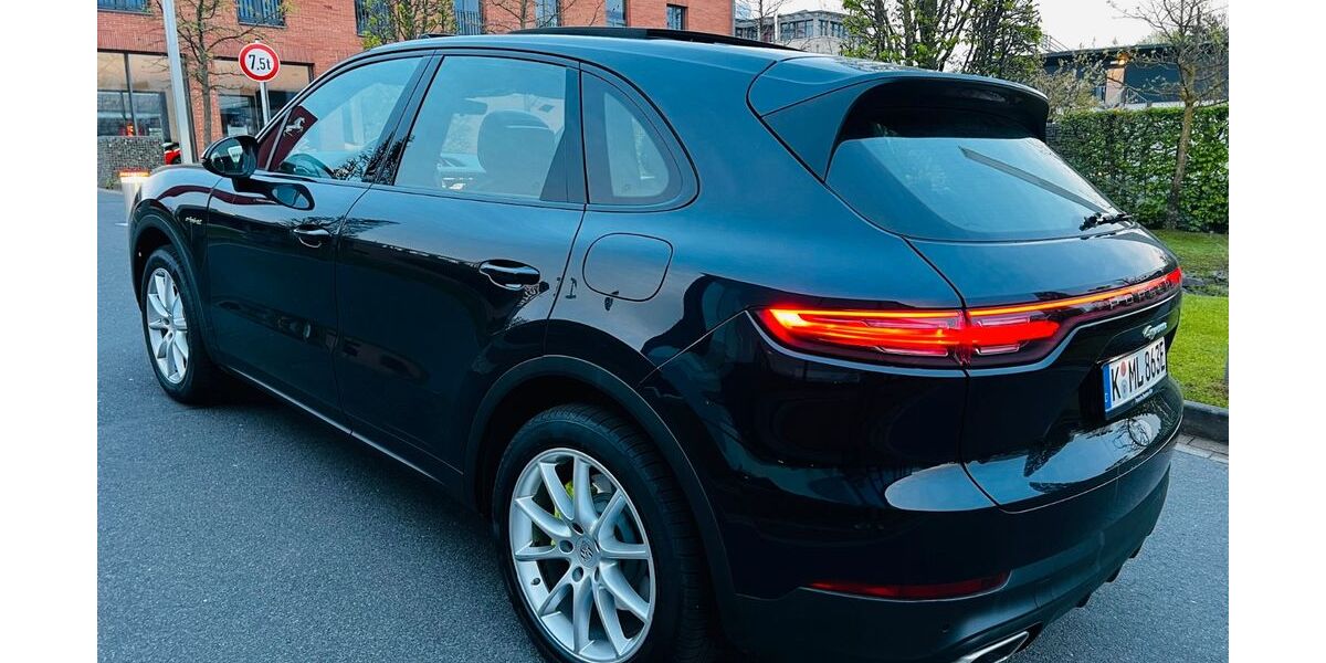Porsche Cayenne 174.000 km 42.721 &euro; Bottrop 46242