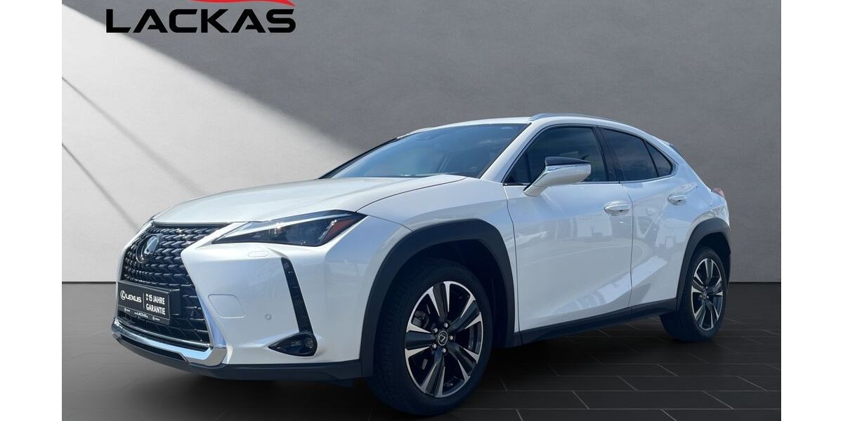 Lexus UX 21.800 km 33.449 &euro; Wesel 46485