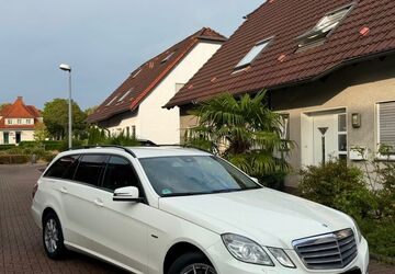 Mercedes-Benz E 220 127.545 km 7.900 &euro; Gladbeck 45964