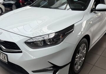 Kia ceed Sportswagon 70.000 km 18.890 &euro; Bottrop 46236